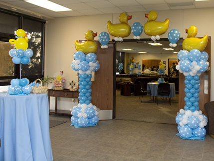 baby shower with balloons